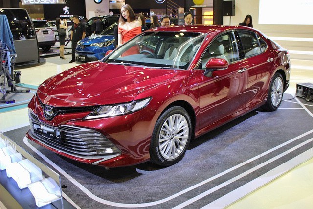 Toyota Camry 2019 sắp về Đông Nam Á giá bán từ 1,2 tỷ đồng