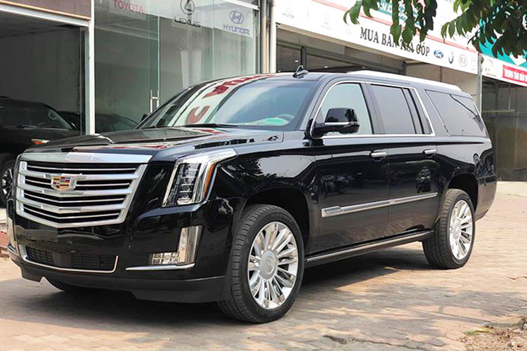 Phiên bản cao cấp Escalade ESV Platinum 2019 tại Việt Nam giá hơn 10 tỷ đồng