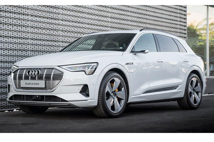 SUV hạng sang Audi e-tron chào bán tại Thái Lan, giá từ 3,7 tỷ đồng