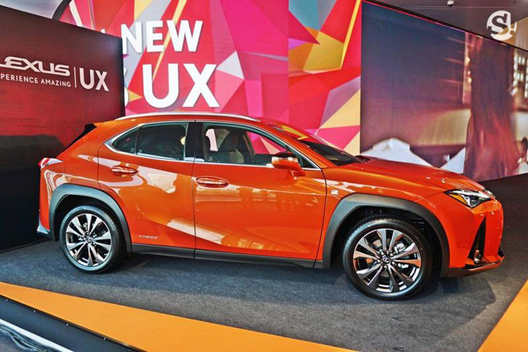 Lexus UX hoàn toàn mới giá từ 1,8 tỷ VNĐ, chào bán tại Thái Lan