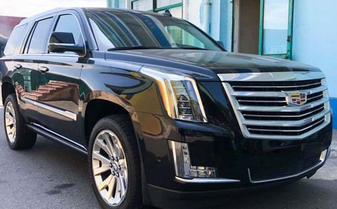 Mẫu SUV 7 chỗ Cadillac Escalade 2019 tại Hà Nội giá hơn 11 tỷ đồng