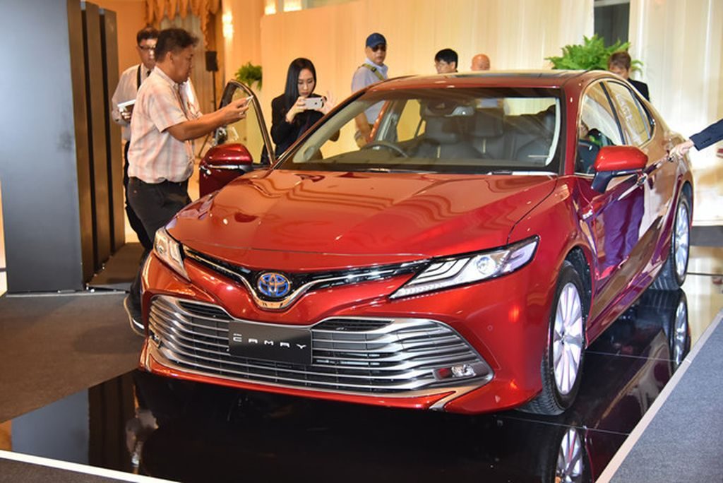 Toyota Camry 2019 giá 1,6 tỷ, nhập khẩu từ Thái Lan đã về Việt Nam