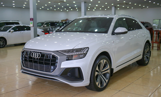 SUV phong cách coupe Audi Q8 2019 được chào bán hơn 5 tỷ đồng ở Hà Nội