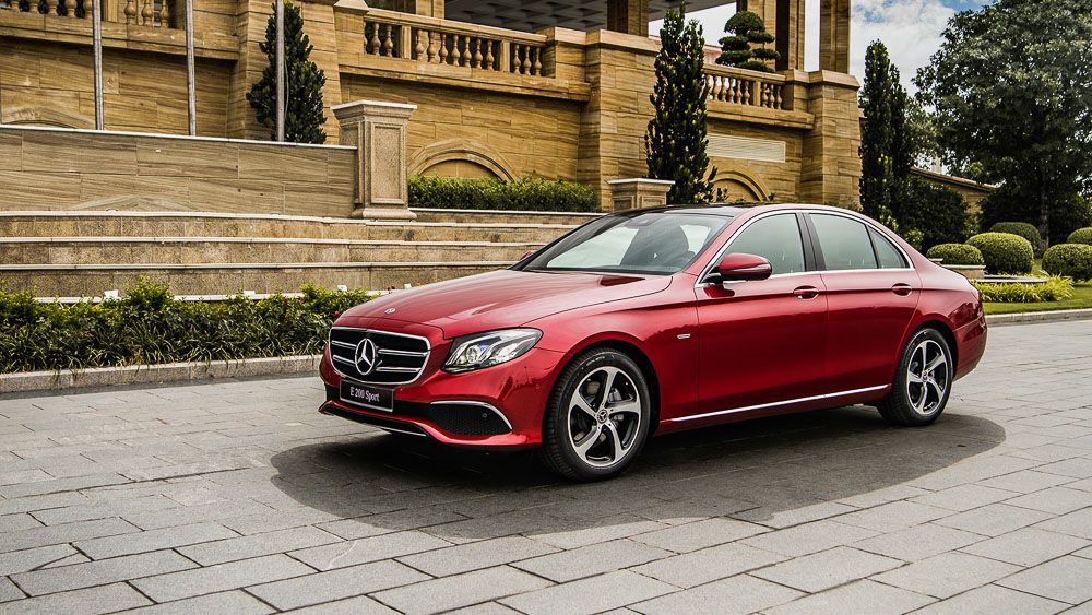 Mercedes E-Class 2019 nâng cấp động cơ, giá cao nhất 2,89 tỷ đồng